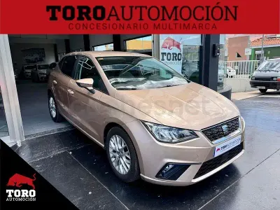 Occasion Seat Ibiza XCELLENCE 95 PK (69 kW) 2019 Roze Hatchback