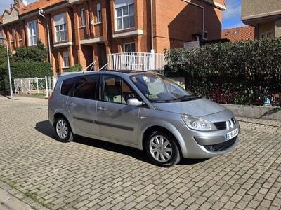 Usado Renault Grand Scénic II Privilege 150 CV (110 kW) 2007 Gris / plata Monovolumen