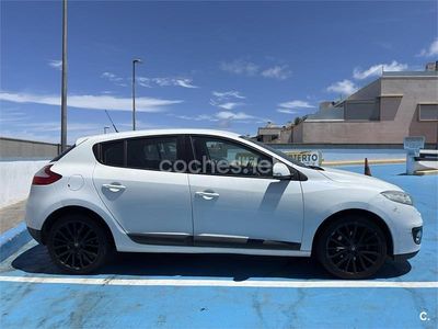 Usado Renault Mégane III Dynamique 115 CV (84 kW) 2012 Blanco Berlina