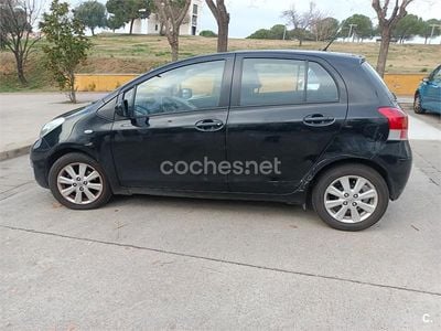 Usado Toyota Yaris 90 CV (66 kW) 2009 Negro Berlina