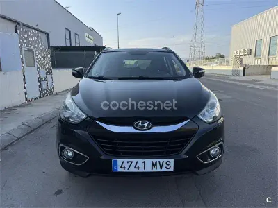Usado Hyundai ix35 136 CV (100 kW) 2013 Negro SUV