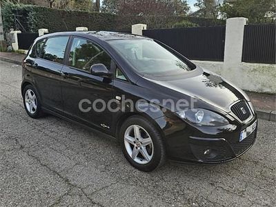 Usado Seat Altea Reference 105 CV (77 kW) 2011 Negro Monovolumen