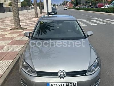 Usado VW Golf VII Sportline 105 CV (77 kW) 2014 Gris / plata Berlina