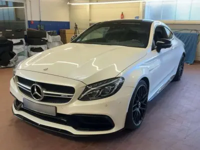 Usado Mercedes C63 AMG AMG 510 CV (375 kW) 2017 Blanco Coupe
