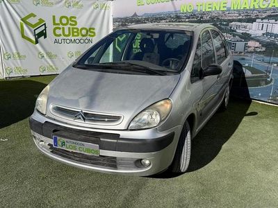 Usado Citroën Xsara Picasso 90 CV (66 kW) 2000 Gris Monovolumen