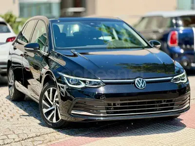 Usado VW Golf VIII 204 CV (150 kW) 2023 Negro Berlina