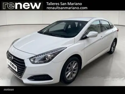 Usado Hyundai i40 141 CV (103 kW) 2015 Blanco Berlina