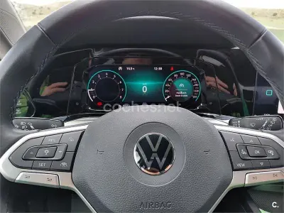 Usado VW Golf VIII Life 110 CV (80 kW) 2023 Negro Berlina