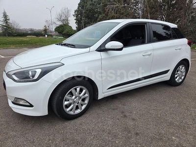 Blanco Usado 2016 Hyundai i20 Berlina | 7800 € (Precio justo)