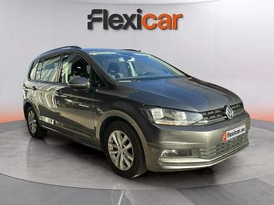 Usado VW Touran Edition 116 CV (85 kW) 2018 Gris Monovolumen