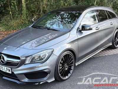Usado Mercedes CLA45 AMG Shooting Brake AMG 381 CV (280 kW) 2016 Gris / plata Familiar