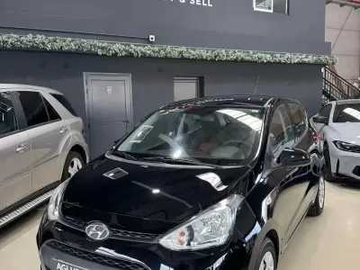 Usado Hyundai i10 66 CV (48 kW) 2014 Negro Utilitario
