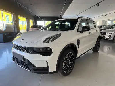 Usado Lynk & Co 01