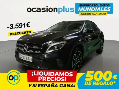 Usado Mercedes GLA220 177 CV (130 kW) 2018 Negro SUV