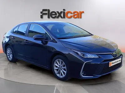 Usado Toyota Corolla Active 125 CV (91 kW) 2023 Negro Berlina