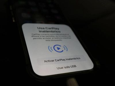 Używany Cupra Leon 150 KM (110 kW) 2024 Czerwony