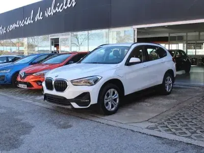 Używany BMW X1 Advantage 220 KM (161 kW) 2020 Biały SUV