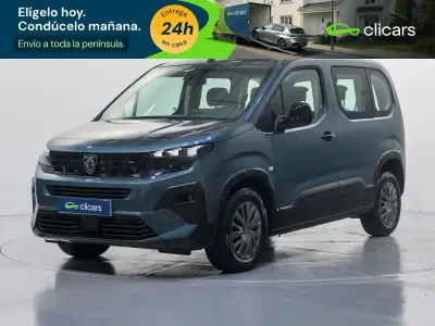 Begagnad Peugeot Rifter Allure 100 HK (73 kW) 2025 Blå Minibuss