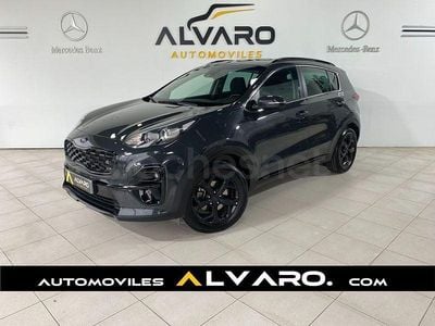 Usado Kia Sportage 136 CV (100 kW) 2021 Gris / plata SUV