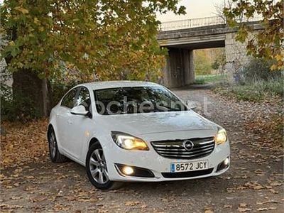Usado Opel Insignia Excellence 140 CV (102 kW) 2015 Blanco Berlina