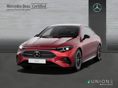 Nuevo Mercedes CLA180 73 CV (53 kW) 2026 Rojo Berlina