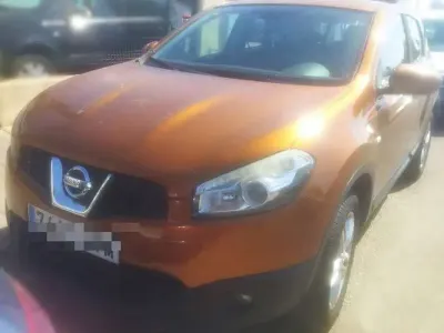 Usado Nissan Qashqai Acenta 106 CV (77 kW) 2010 Amarillo SUV