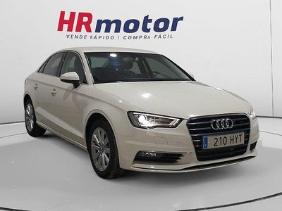 Blanco Usado 2014 Audi A3 Attraction Berlina | 12.490 € (Precio justo)