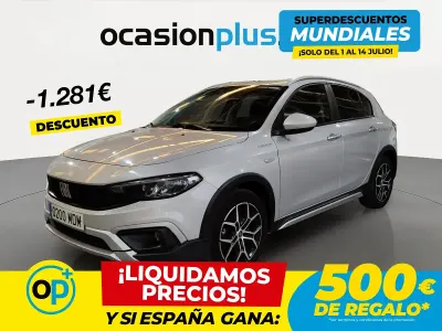 Usado Fiat Tipo Cross 130 CV (95 kW) 2023 Gris Berlina