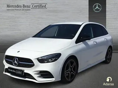 Usado Mercedes B180 136 CV (100 kW) 2022 Blanco polar Utilitario