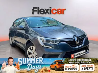 Usado Renault Mégane Intens 101 CV (74 kW) 2016 Gris Utilitario