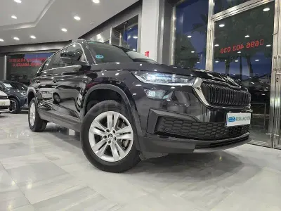 Usado Skoda Kodiaq Ambition 150 CV (110 kW) 2022 Negro SUV