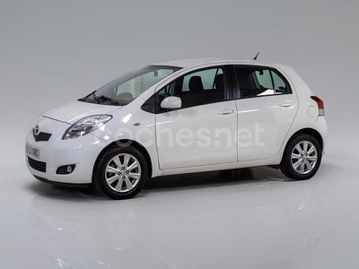 Blanco Usado 2009 Toyota Yaris Active Berlina | 8500 € (Un poco caro)