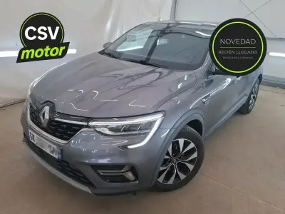 Usado Renault Arkana Intens 145 CV (106 kW) 2022 Gris SUV