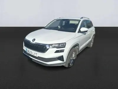 Usado Skoda Karoq Ambition 116 CV (85 kW) 2022 Blanco SUV