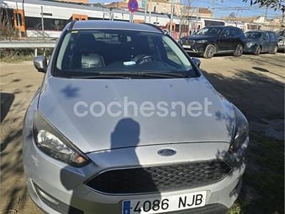 Gris / plata Usado 2015 Ford Focus Trend Familiar | 5000 € (Caro)