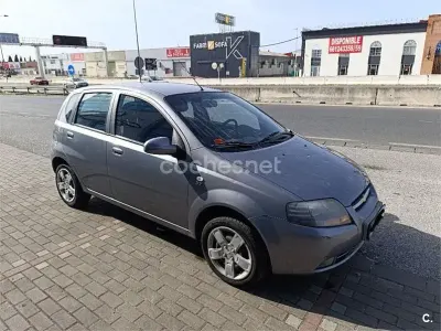 Usado Chevrolet Kalos SE 72 CV (52 kW) 2007 Gris / plata Berlina