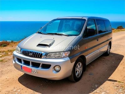 Gris / plata Usado 2001 Hyundai H-1 Monovolumen | 5600 €