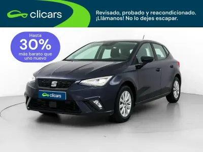 Usado Seat Ibiza Style 110 CV (80 kW) 2022 Negro Utilitario