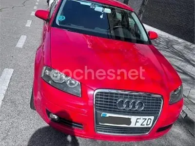 Usado Audi A3 Ambiente 125 CV (91 kW) 2008 Rojo Utilitario