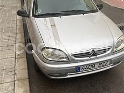 Usado Citroën Saxo 60 CV (44 kW) 2002 Gris / plata Utilitario