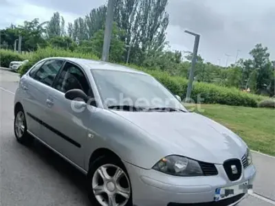 Usado Seat Ibiza Sport 64 CV (47 kW) 2004 Gris / plata Utilitario