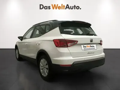 Usado Seat Arona Style 115 CV (84 kW) 2025 Blanco SUV
