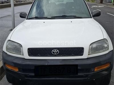 Blanco Usado 1996 Toyota RAV4 SUV | 3700 €