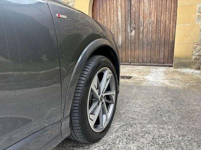 Usado Audi Q3 150 CV (110 kW) 2022 Gris SUV