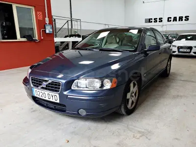Usado Volvo S60 Summum 163 CV (119 kW) 2006 Azul Berlina