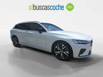 Usado Volvo V60 Plus 211 CV (155 kW) 2025 Blanco Familiar