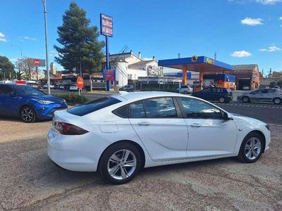 Usado Opel Insignia Selective 136 CV (100 kW) 2018 Berlina