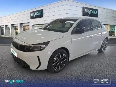 Usado Opel Corsa 100 CV (73 kW) 2025 Blanco Utilitario