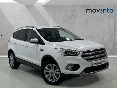 Usado Ford Kuga Trend 120 CV (88 kW) 2019 Blanco SUV