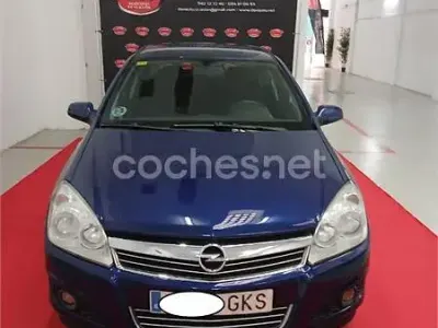 Usado Opel Astra Edition 100 CV (73 kW) 2009 Azul Berlina